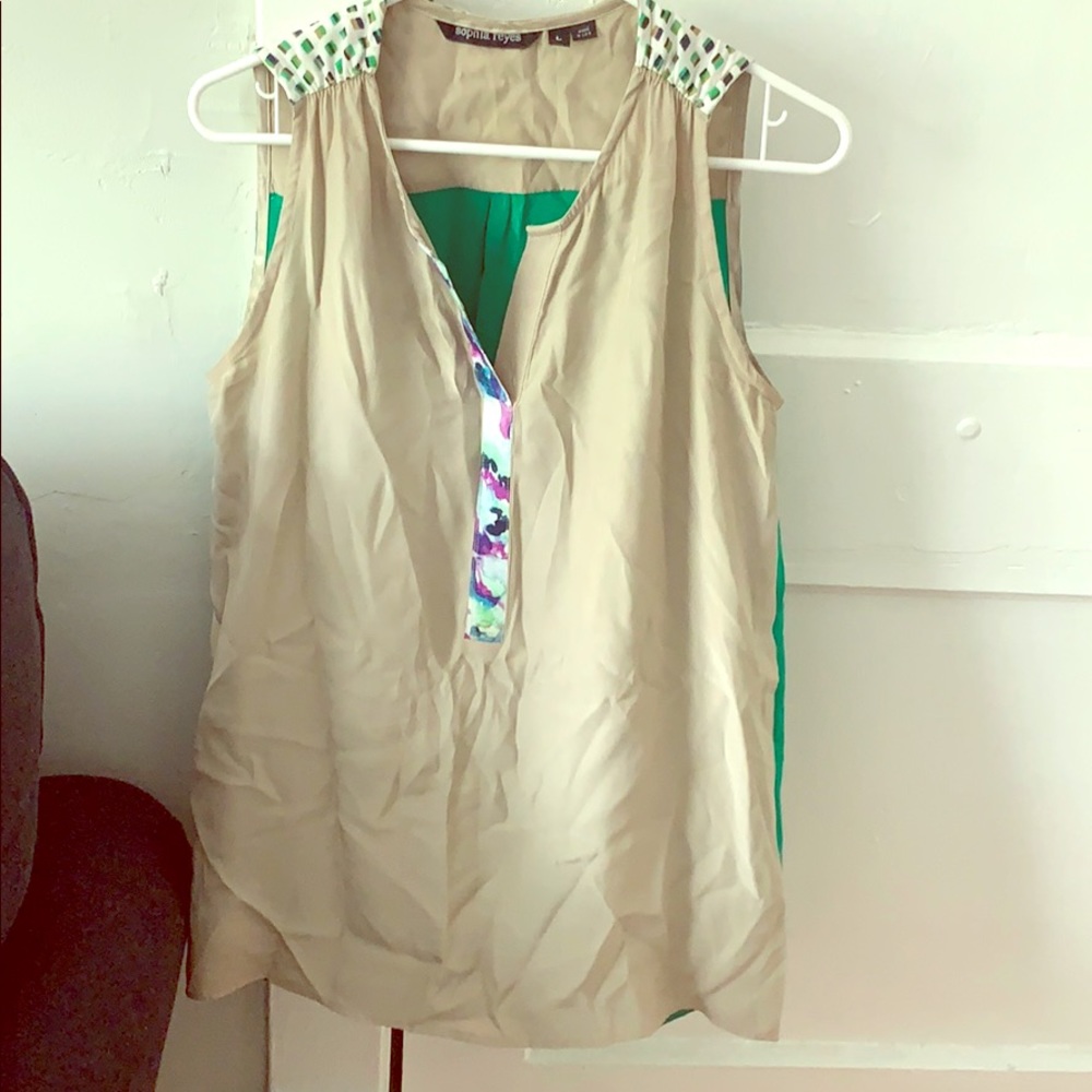 Sophia Reyes sleeveless Shirt